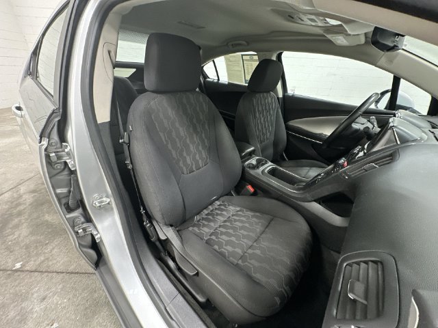 Used 2014 Chevrolet Volt FWD image 18