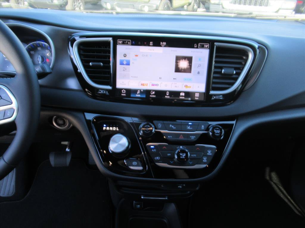 New 2026 Chrysler Voyager LX FWD image 20