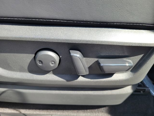 New 2026 Nissan Armada SL w/ Captain's Chari Seat Package image 40