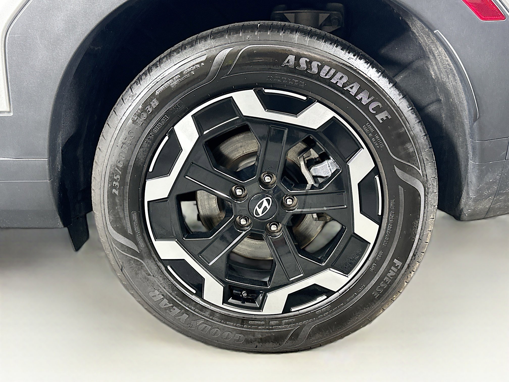 Used 2024 Hyundai Santa Fe SEL image 11