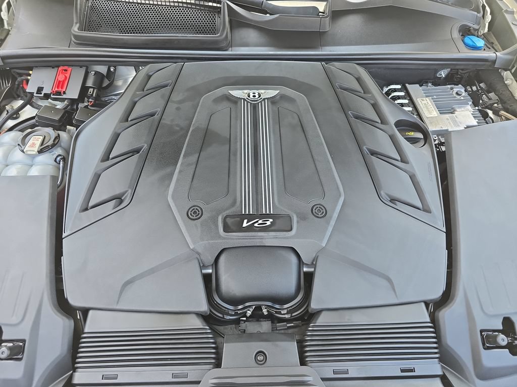 Used 2021 Bentley Bentayga AWD/4WD image 34