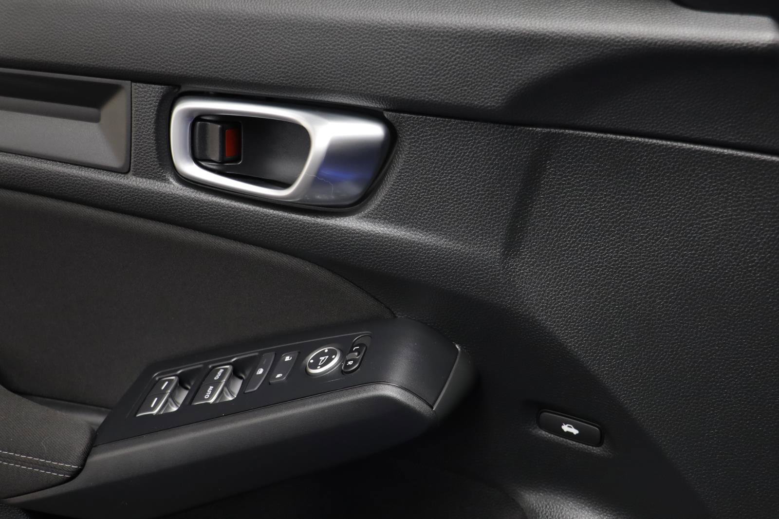 Used 2024 Honda Civic Sport image 7