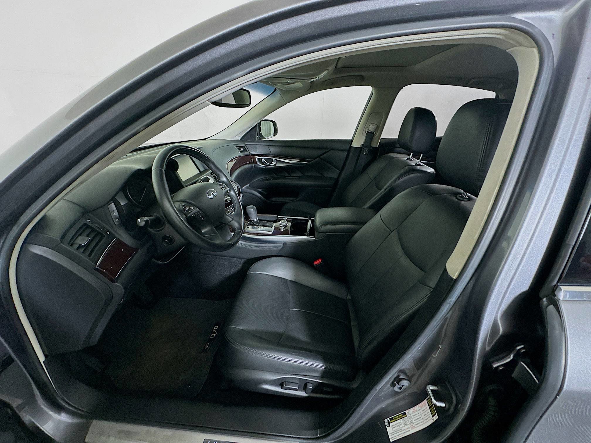 Used 2015 INFINITI Q70 3.7 image 13