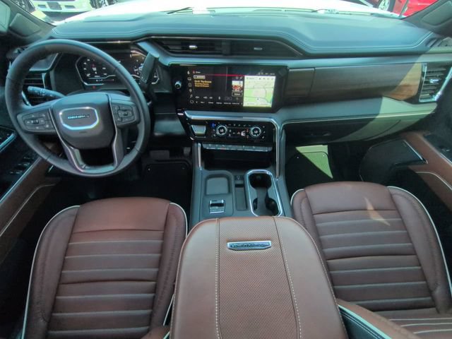 Used 2025 GMC Sierra 2500 Denali Ultimate w/ Max Trailering Package AWD/4WD image 18