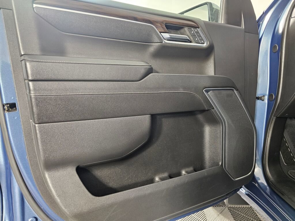 Used 2024 GMC Sierra 1500 SLT image 18