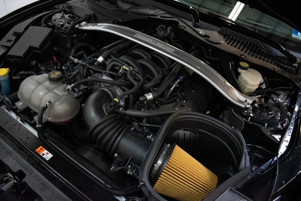 Used 2016 Ford Mustang Shelby GT350 w/ Technology Package image 11