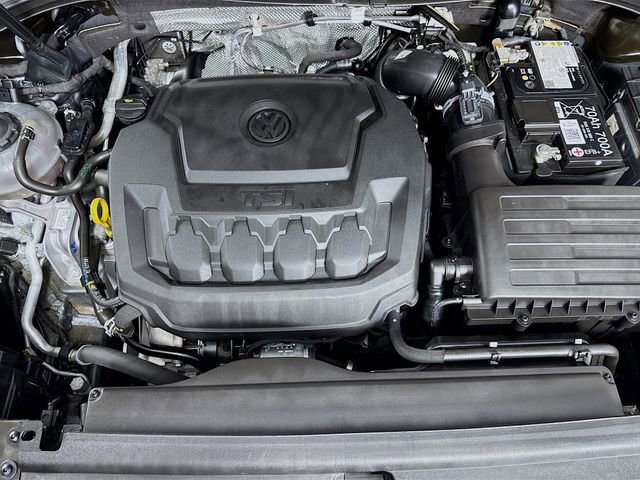 Used 2024 Volkswagen Tiguan Wolfsburg Edition image 30