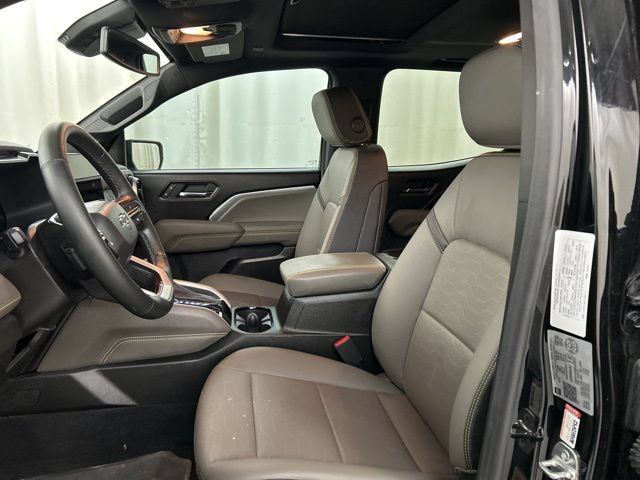 Used 2025 Chevrolet Colorado ZR2 w/ Technology Package AWD/4WD image 6