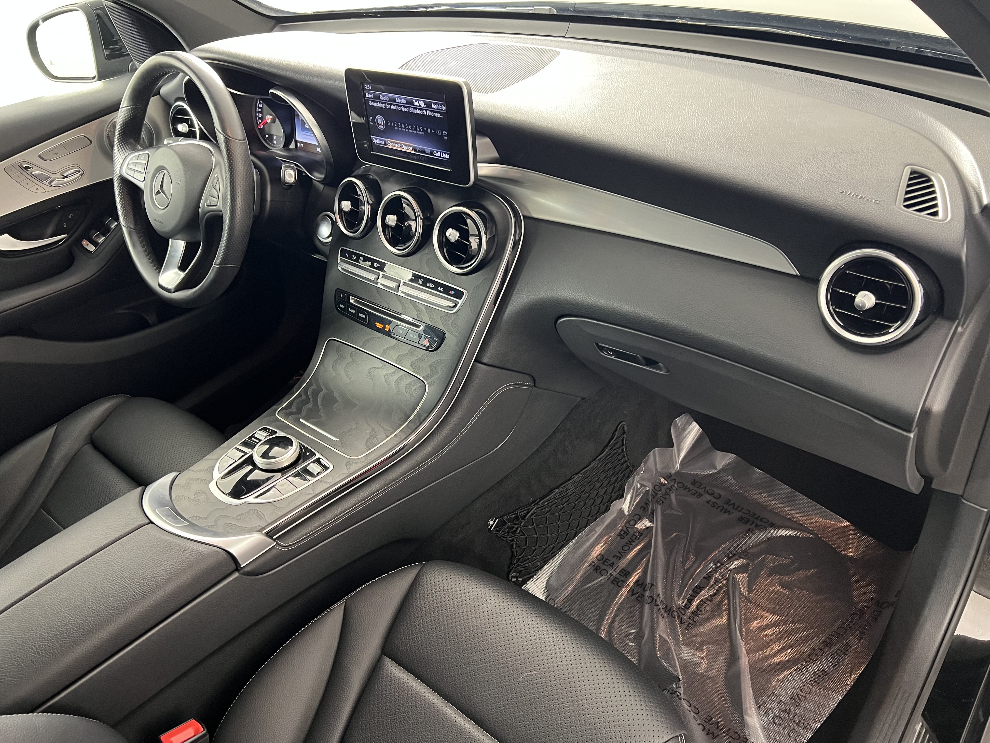 Used 2019 Mercedes-Benz GLC 350e 4MATIC image 27