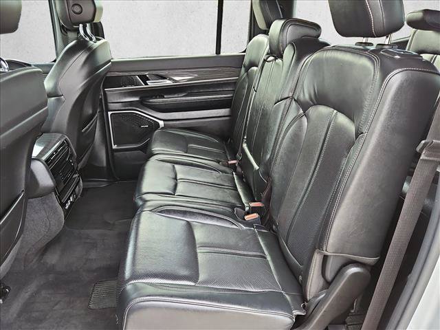 Used 2022 Jeep Wagoneer Series II AWD/4WD image 18