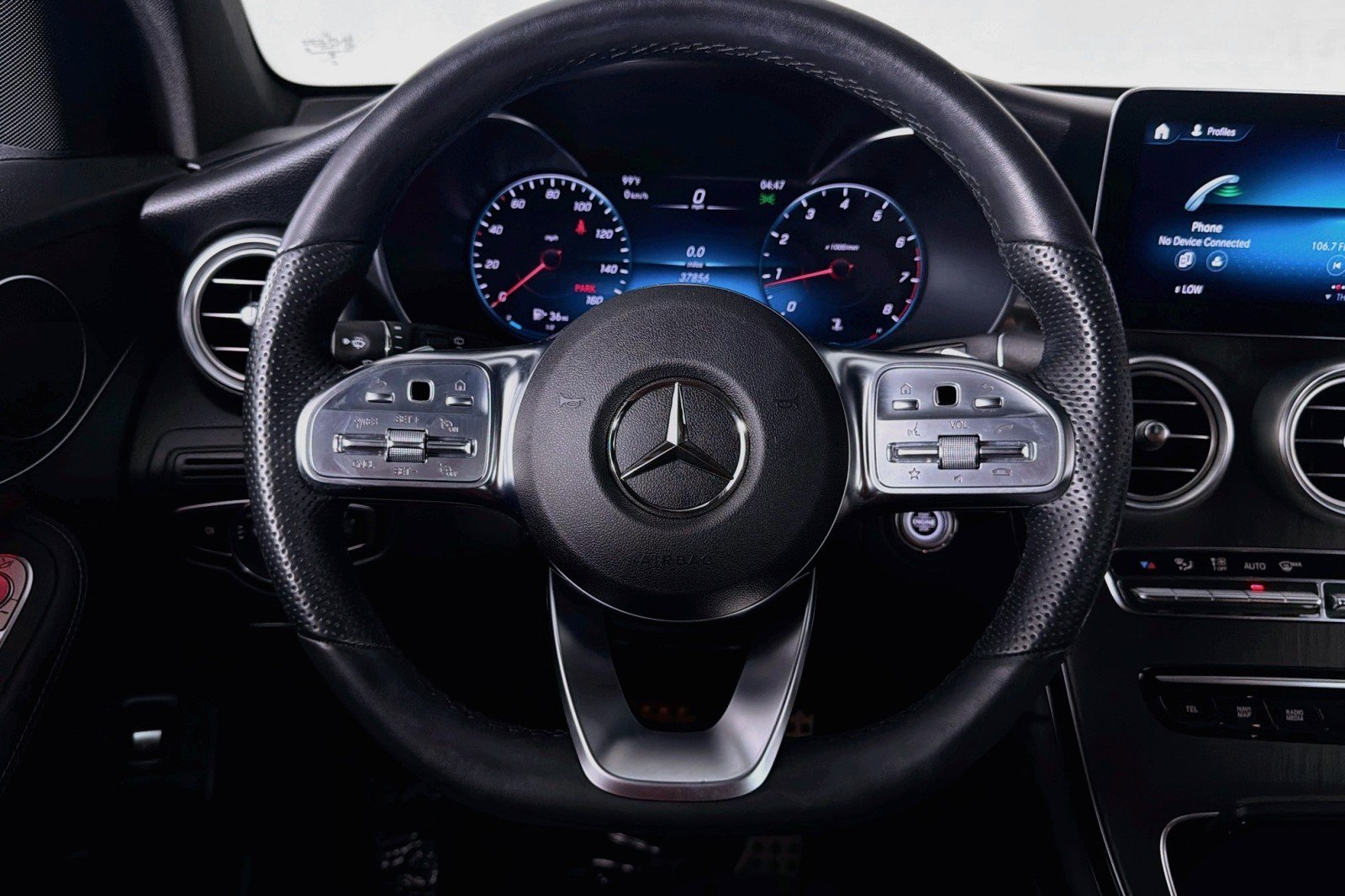 Certified 2022 Mercedes-Benz GLC 300 4MATIC w/ AMG Line image 19