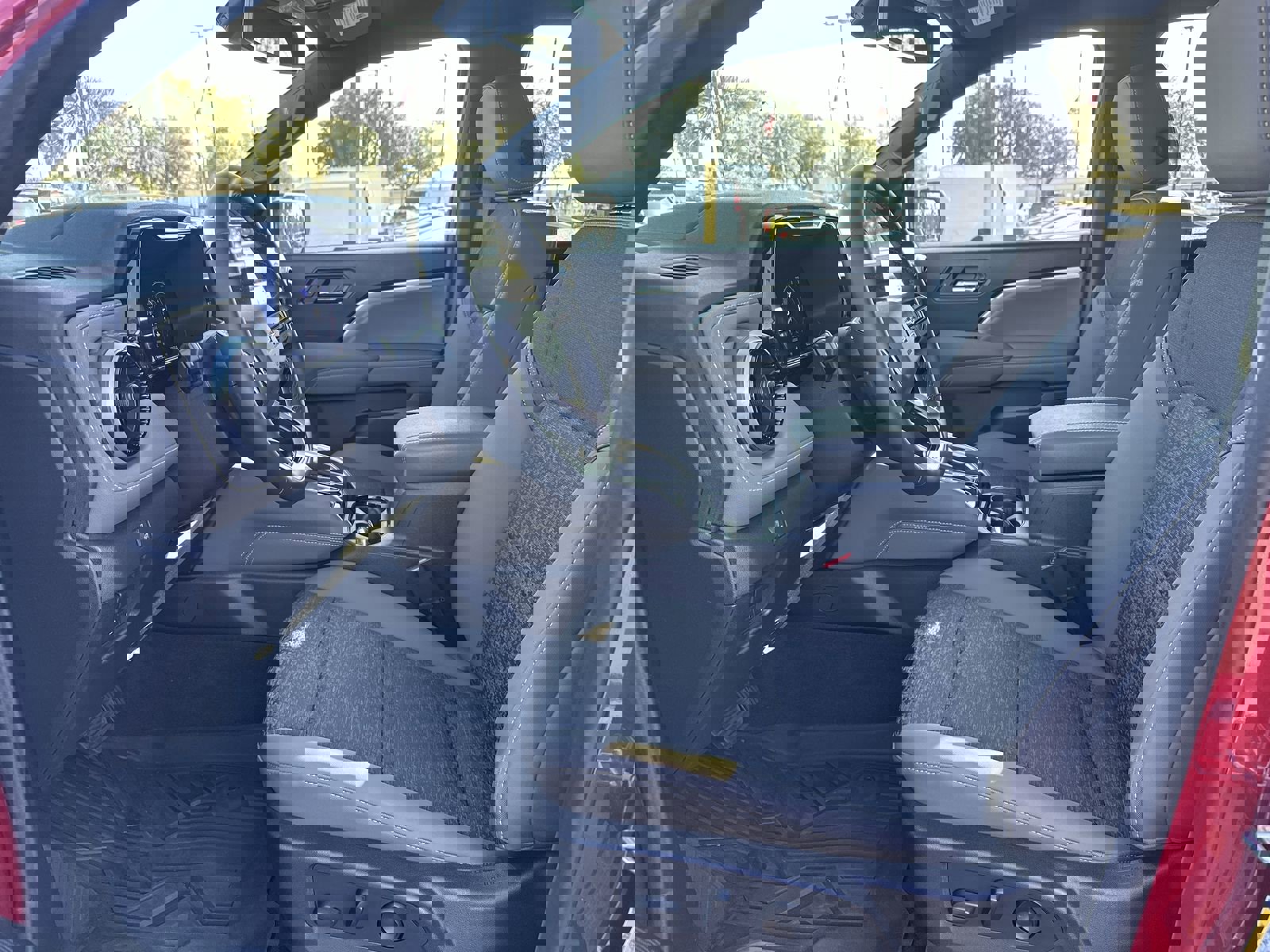 Certified 2024 Chevrolet Colorado ZR2 w/ Technology Package image 16