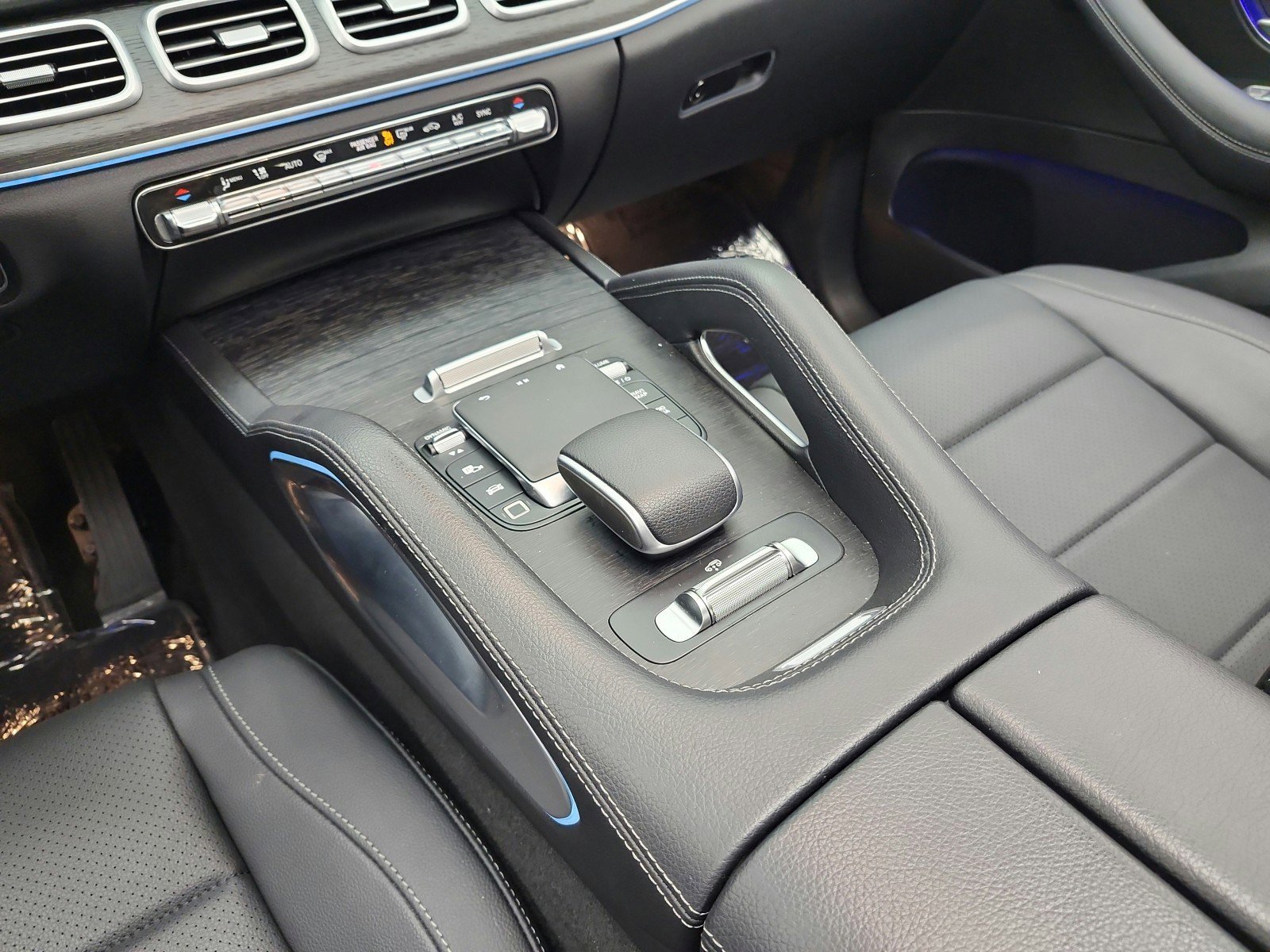 Certified 2025 Mercedes-Benz GLS 450 4MATIC image 15