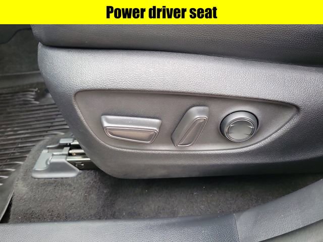 Used 2021 Toyota Highlander XLE image 17