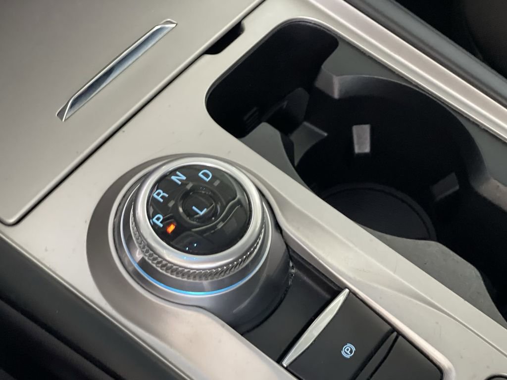 Used 2022 Ford Explorer XLT image 15