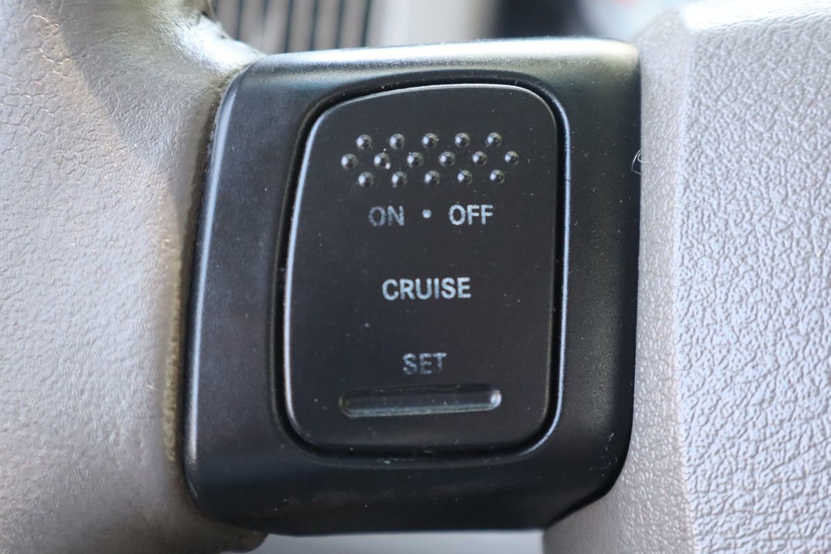 Used 2005 Dodge Ram 2500 Truck SLT AWD/4WD image 29