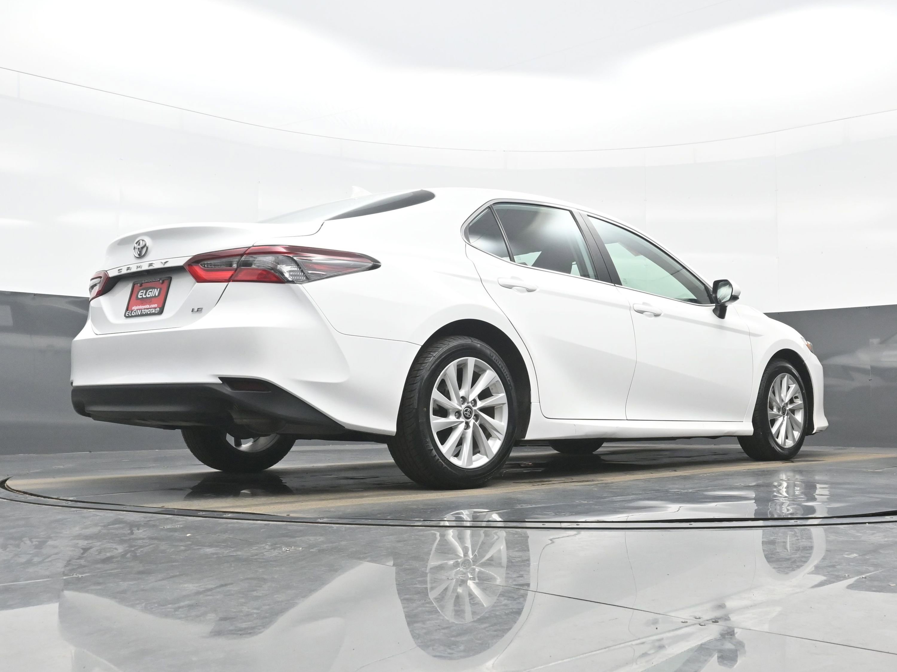 Used 2024 Toyota Camry LE image 30