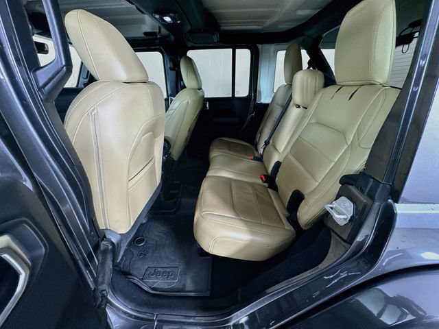 Used 2018 Jeep Wrangler Unlimited Sahara AWD/4WD image 26