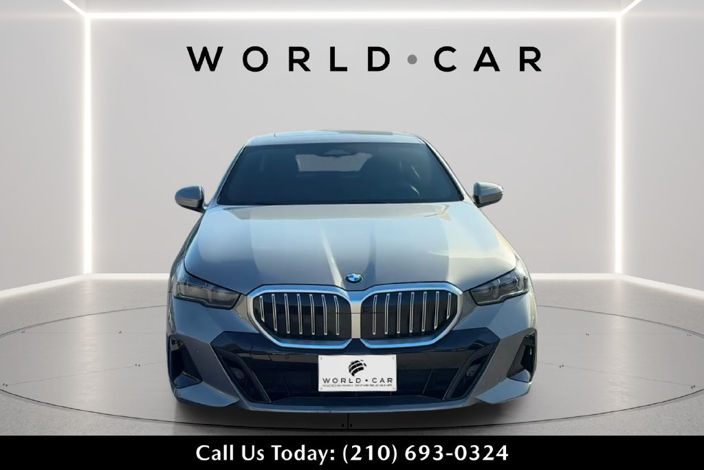 Used 2024 BMW 530i RWD image 8