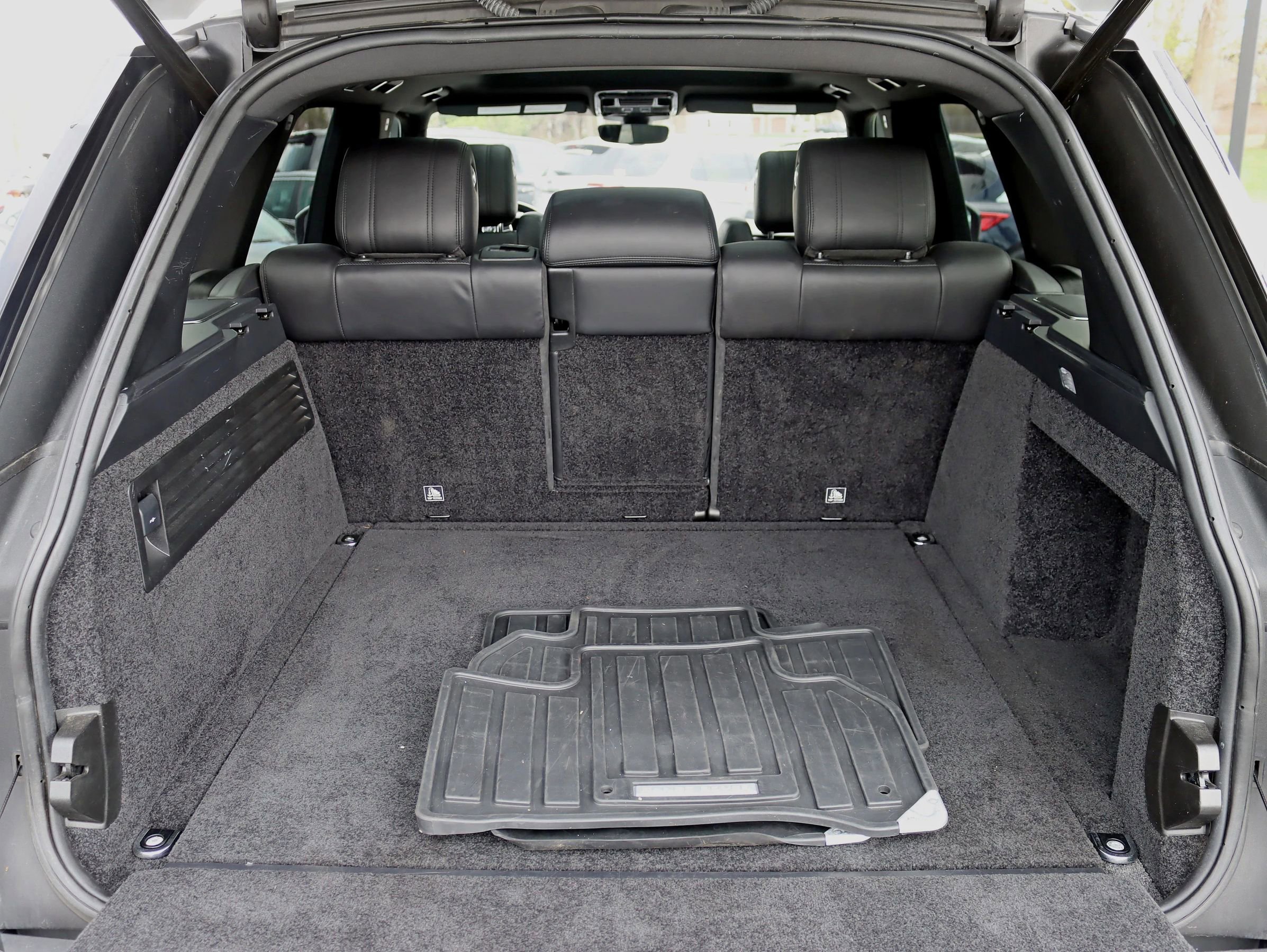 Used 2017 Land Rover Range Rover Supercharged image 39