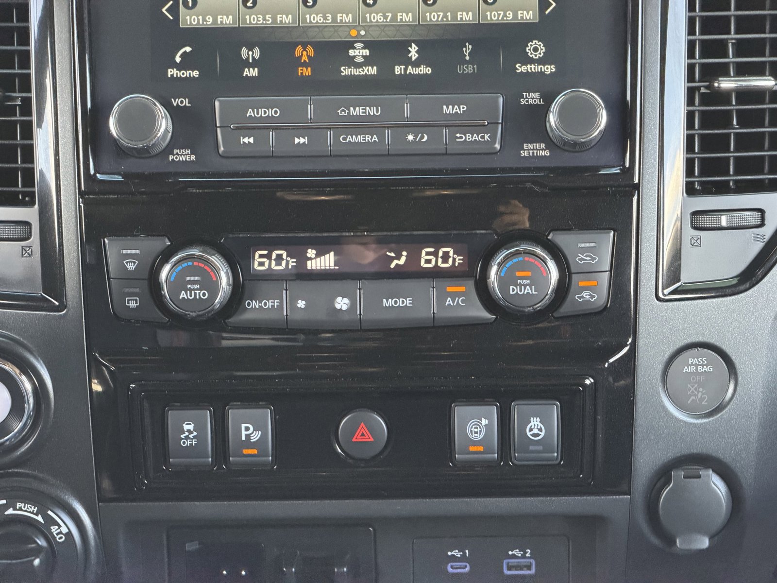 Used 2021 Nissan Titan PRO-4X w/ Pro-4x Convenience Package image 20