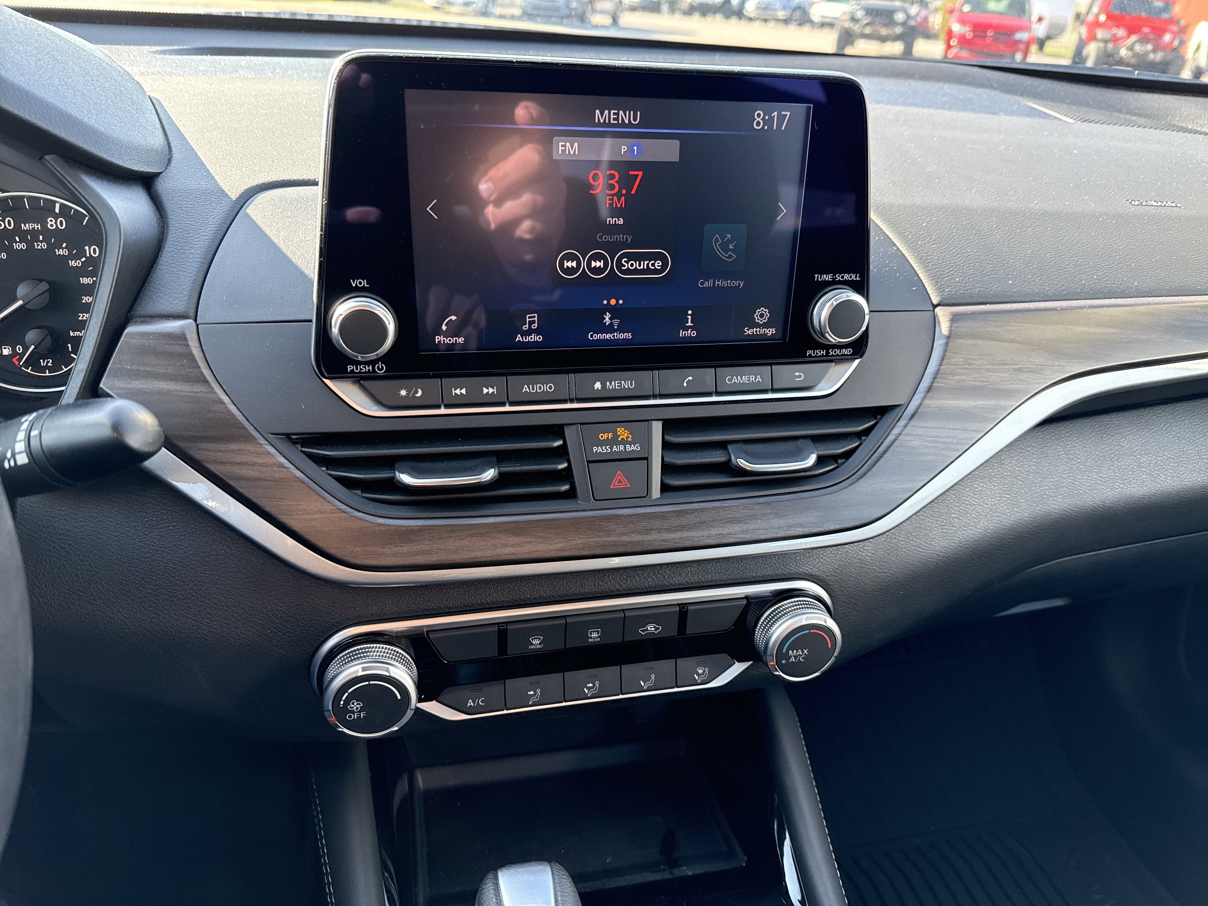 Used 2023 Nissan Altima 2.5 SV AWD/4WD image 24