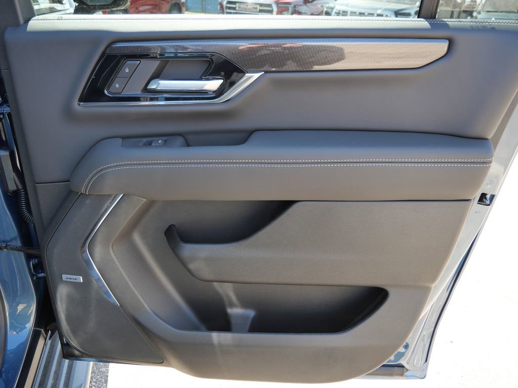New 2026 GMC Yukon XL Elevation w/ Elevation Premium Package AWD/4WD image 26