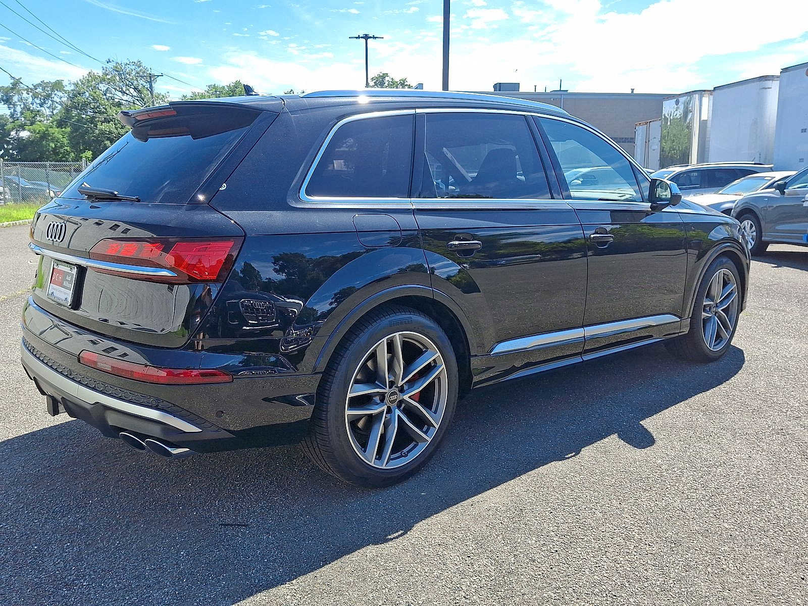New 2025 Audi SQ7 Prestige image 12