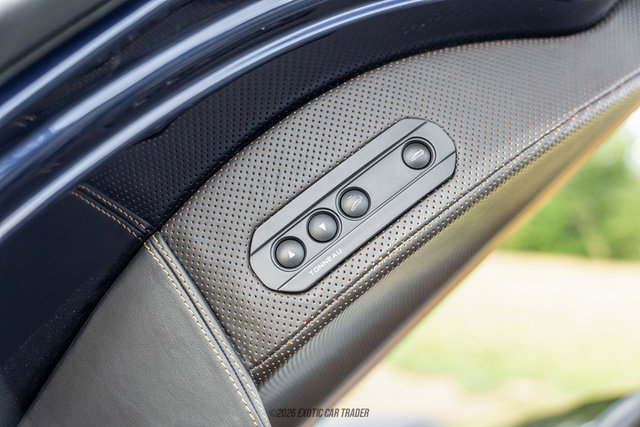 Used 2013 McLaren MP4-12C Spider RWD image 63