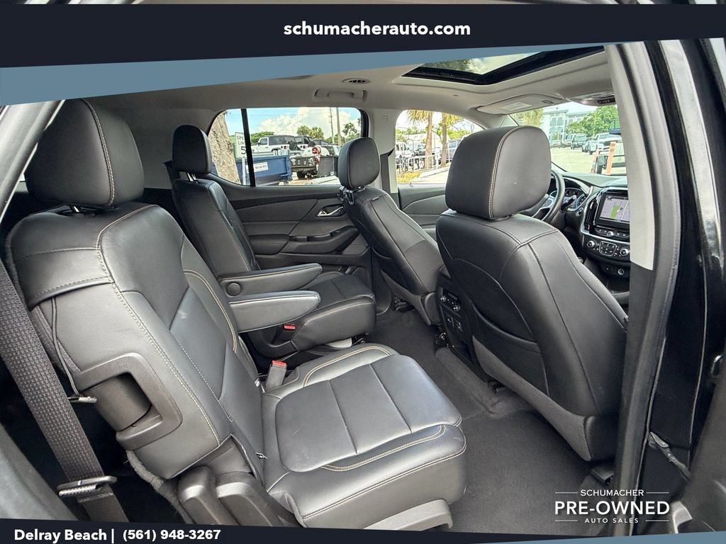 Used 2019 Chevrolet Traverse LT w/ LT Premium Package AWD/4WD image 16