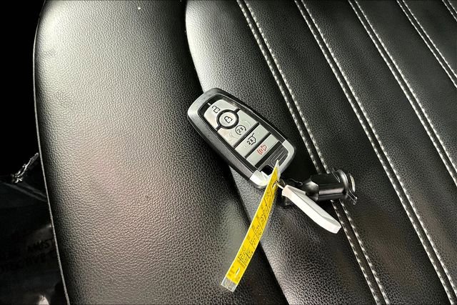 Used 2022 Ford Edge SEL w/ Convenience Package image 10