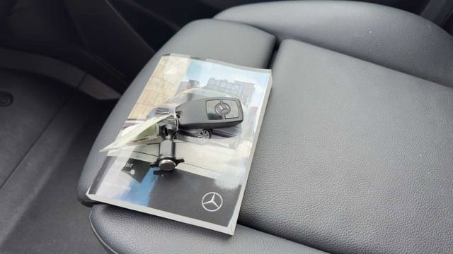 Used 2023 Mercedes-Benz Sprinter 2500 image 21