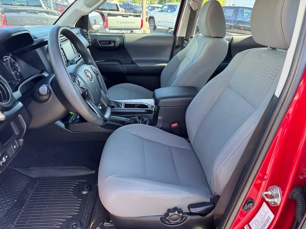 Used 2018 Toyota Tacoma SR w/ SR Convenience Package AWD/4WD image 12