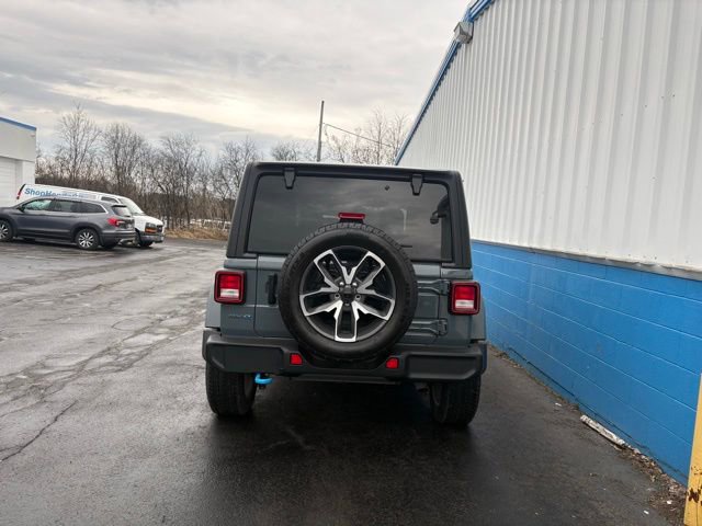 Used 2024 Jeep Wrangler Unlimited image 5