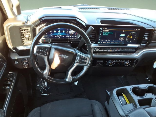 Used 2023 Chevrolet Silverado 1500 RST w/ Z71 Off-Road Package AWD/4WD image 7
