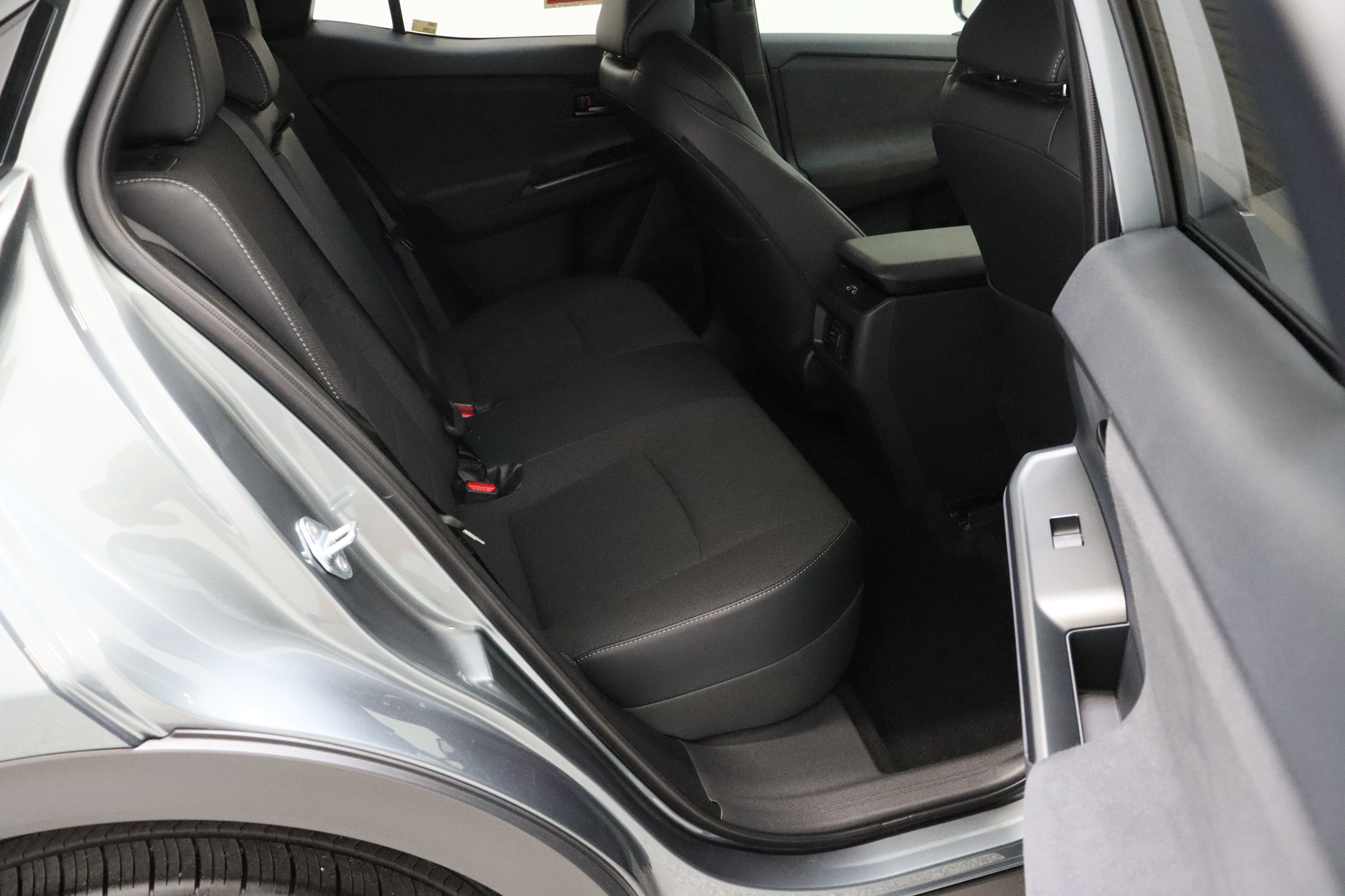 Certified 2026 Toyota C-HR AWD/4WD image 33