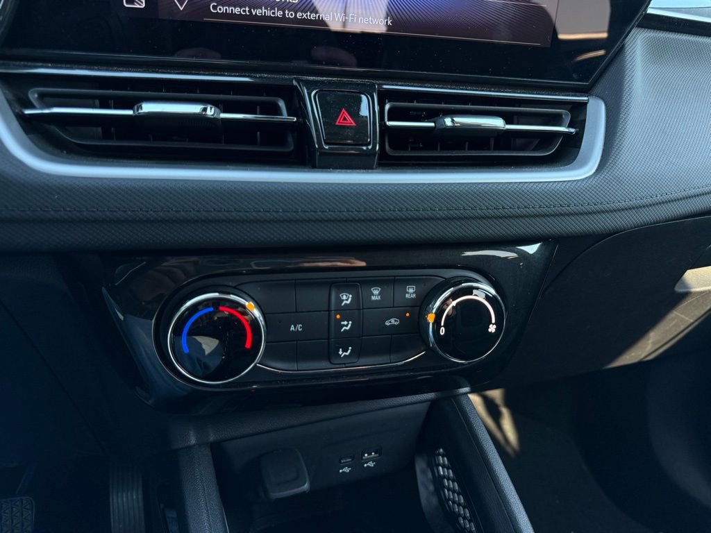 Used 2025 Chevrolet TrailBlazer LT image 18