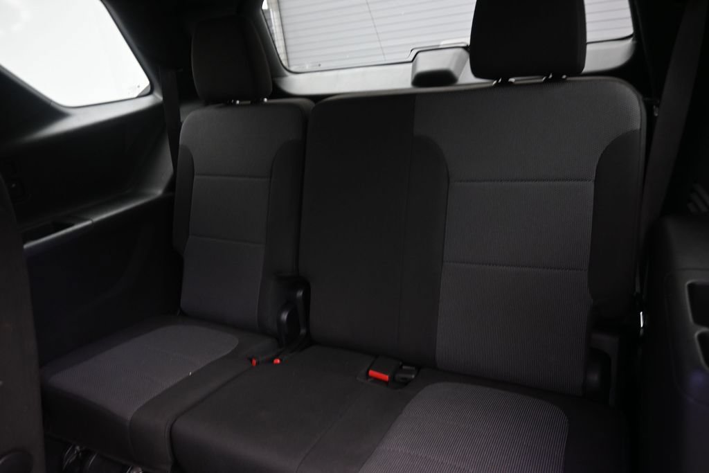 Used 2024 Chevrolet Traverse LT FWD image 15