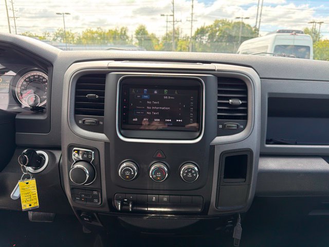 Used 2018 RAM 1500 Express w/ Express Value Package AWD/4WD image 17