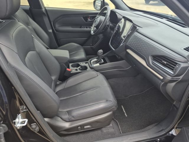Used 2025 Subaru Forester Limited AWD/4WD image 12
