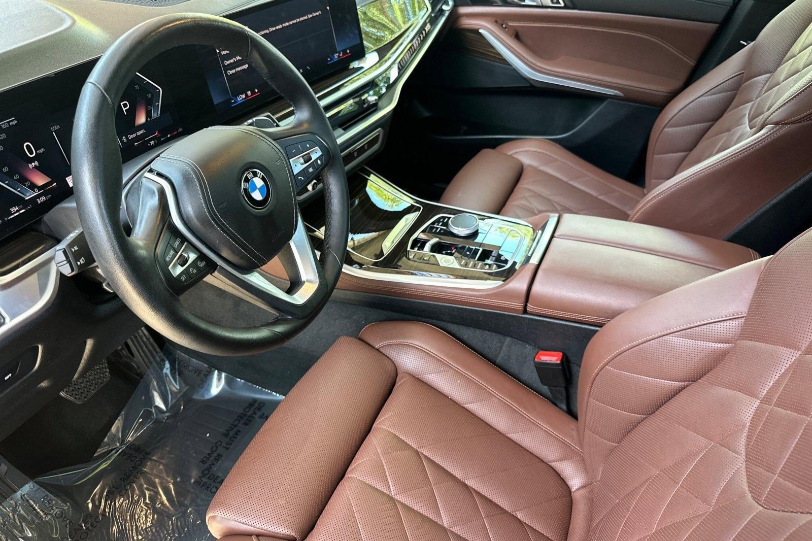 Used 2024 BMW X5 xDrive40i w/ Parking Assistance Package AWD/4WD image 4