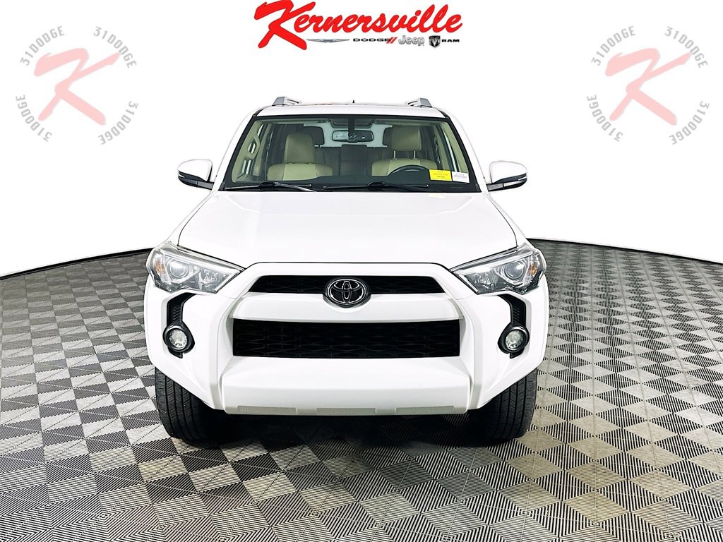 Used 2016 Toyota 4Runner SR5 Premium image 2