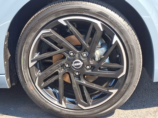 Used 2026 Nissan Sentra SR w/ SR All Weather Package FWD image 8