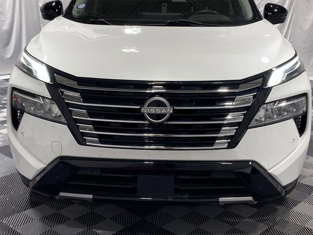 Used 2024 Nissan Rogue Platinum AWD/4WD image 29