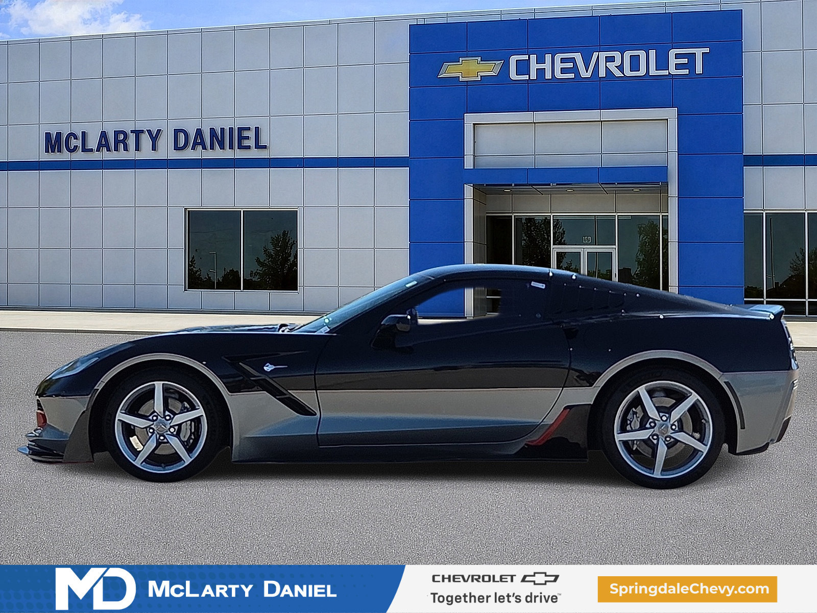 Used 2015 Chevrolet Corvette Stingray Coupe RWD image 3
