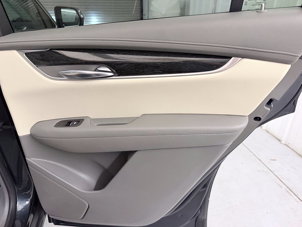 Used 2020 Cadillac XT6 Premium Luxury FWD image 50