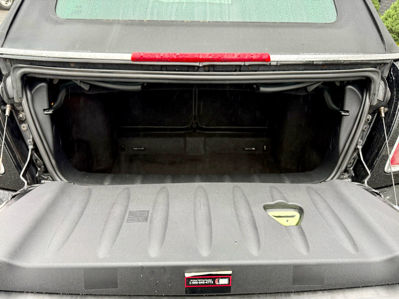 Used 2011 MINI Cooper Convertible image 16