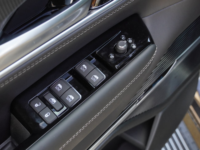 New 2026 Jeep Grand Wagoneer Summit AWD/4WD image 21