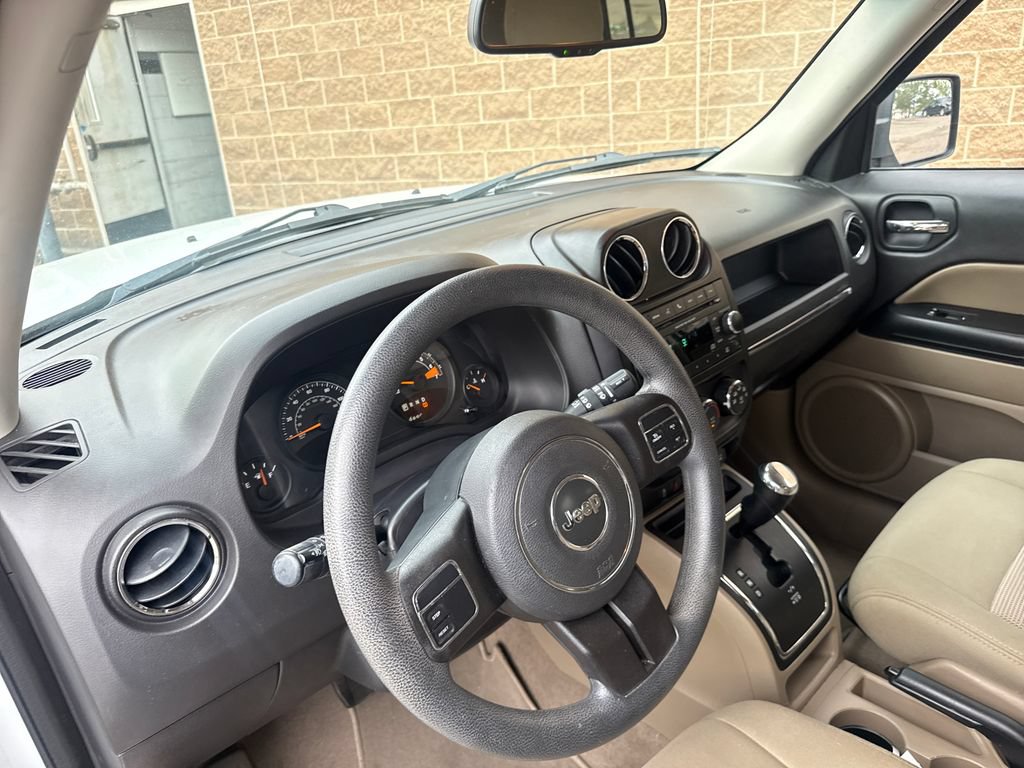 Used 2015 Jeep Patriot Sport w/ Power Value Group FWD image 14