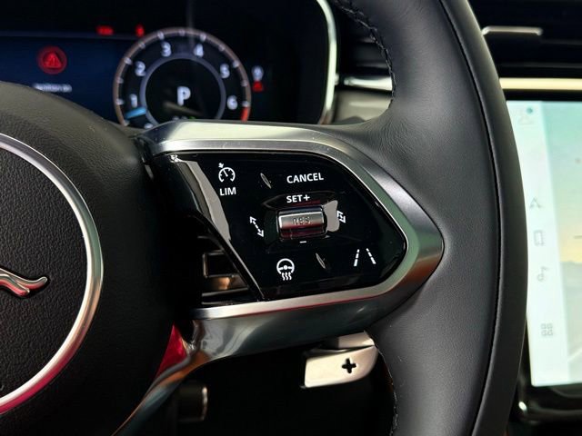 New 2026 Jaguar F-PACE R-Dynamic S image 23